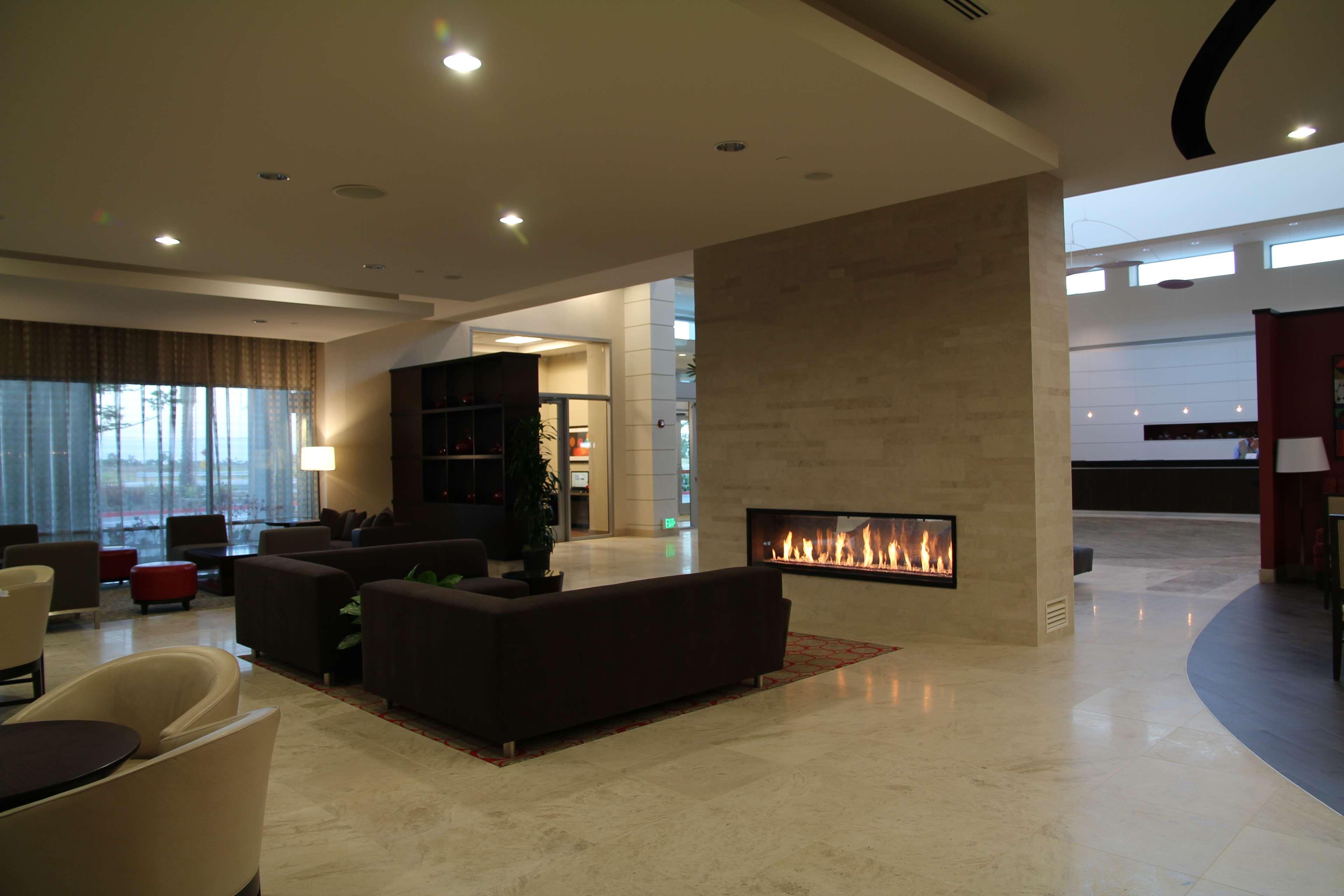 Embassy Suites Ontario - Airport Інтер'єр фото