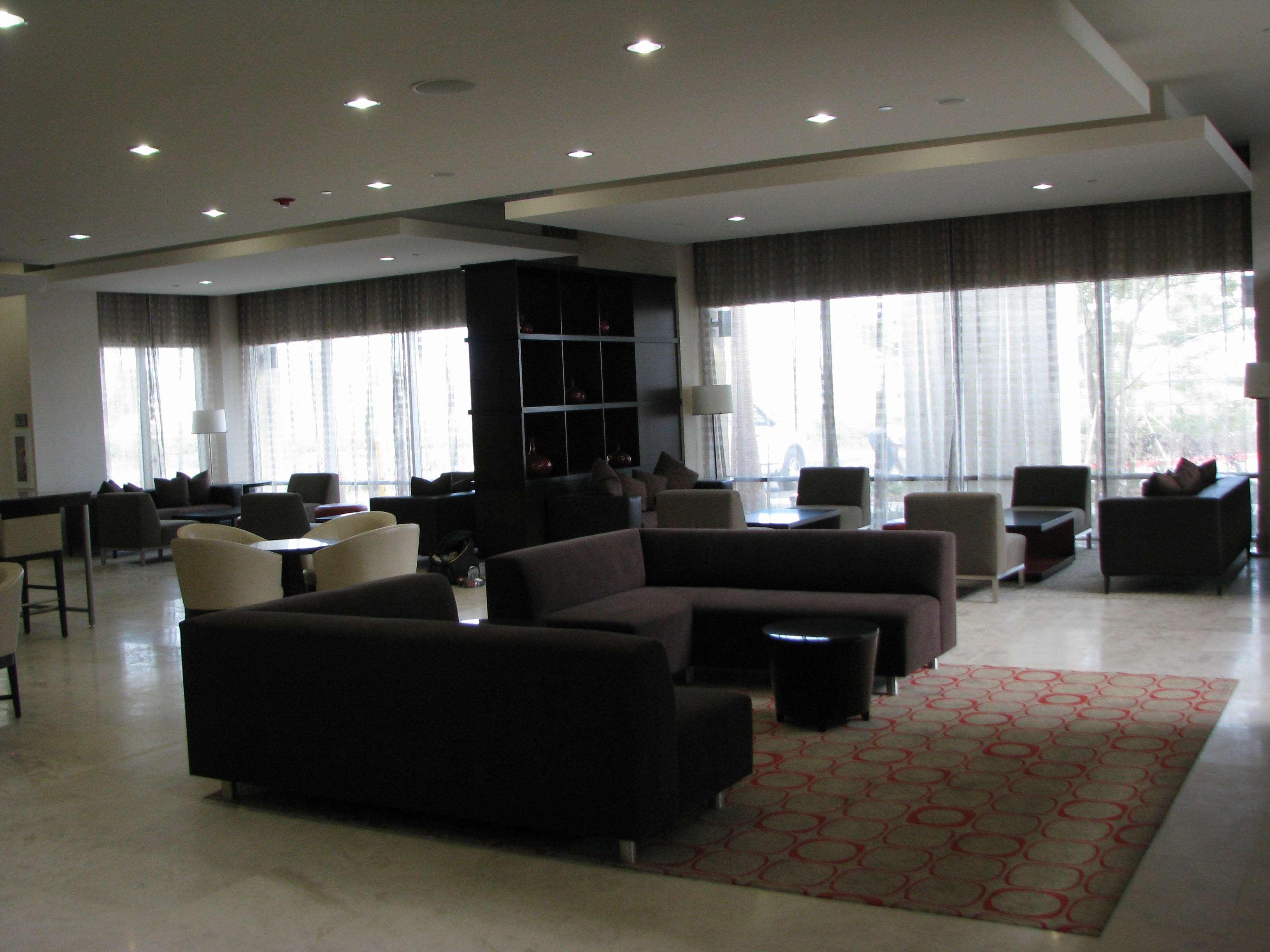 Embassy Suites Ontario - Airport Екстер'єр фото