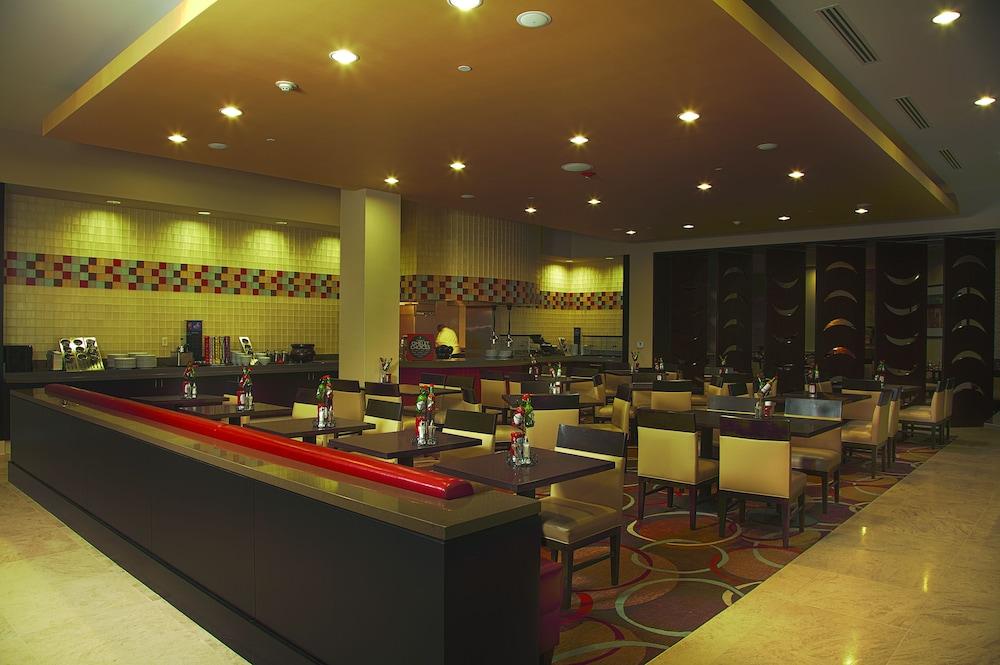 Embassy Suites Ontario - Airport Екстер'єр фото