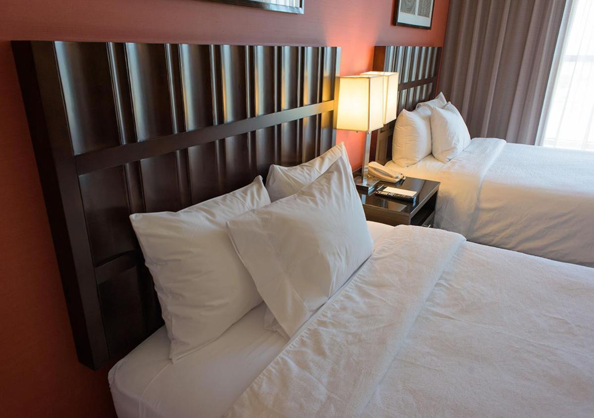 Embassy Suites Ontario - Airport Екстер'єр фото