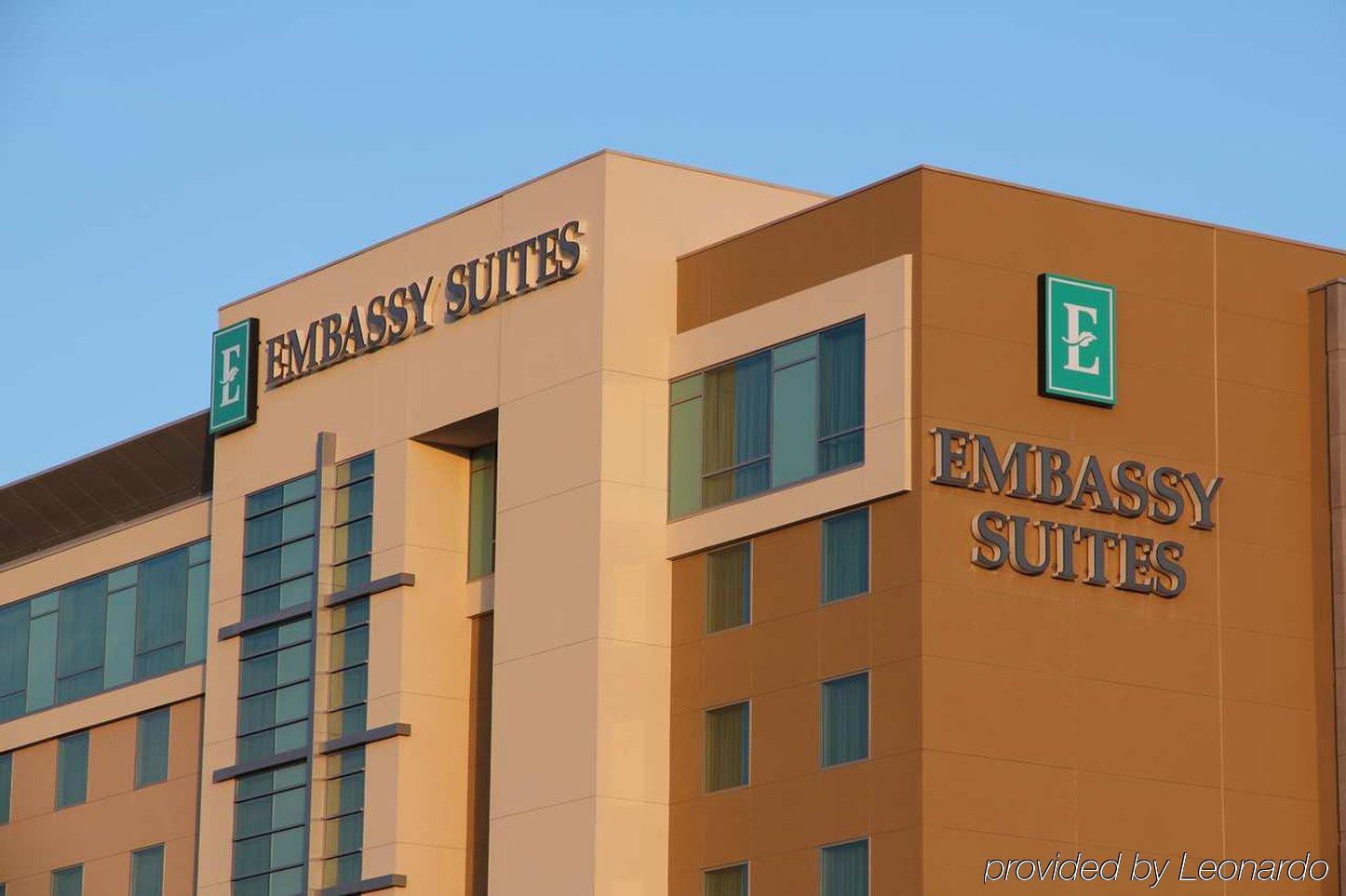 Embassy Suites Ontario - Airport Екстер'єр фото